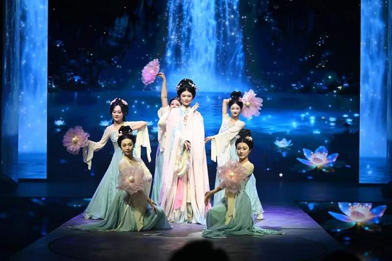  【数据复盘】73万人次背后的济南文旅“场景革命”：沉浸式体验如何重塑假日经济 文化旅游 【数据复盘】73万人次背后的济南文旅“场景革命”：沉浸式体验如何重塑假日经济 文化旅游 【数据复盘】73万人次背后的济南文旅“场景革命”：沉浸式体验如何重塑假日经济 文化旅游