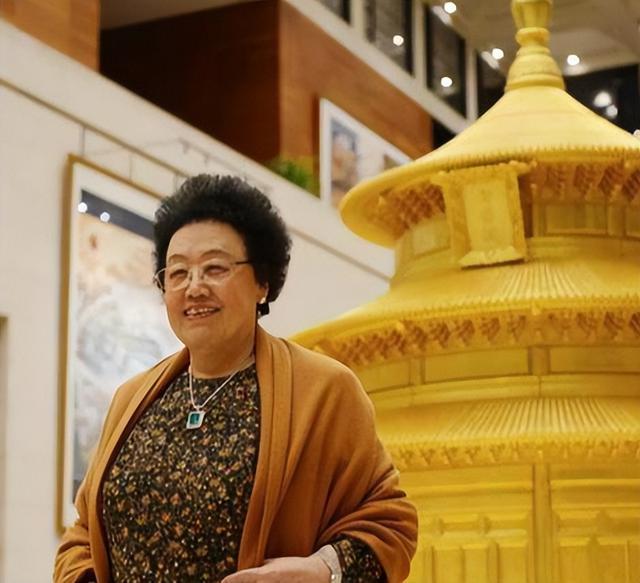  【商业底层逻辑】陈丽华的470亿帝国：姓氏决策背后的家族权力架构 股票财经 【商业底层逻辑】陈丽华的470亿帝国：姓氏决策背后的家族权力架构 股票财经 【商业底层逻辑】陈丽华的470亿帝国：姓氏决策背后的家族权力架构 股票财经 【商业底层逻辑】陈丽华的470亿帝国：姓氏决策背后的家族权力架构 股票财经