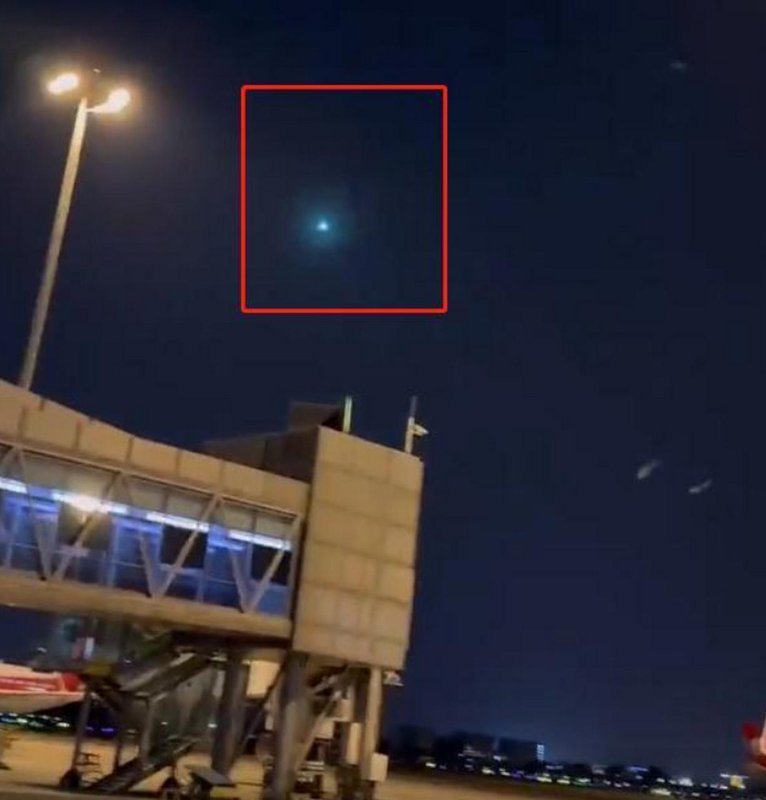 当两万流明光束刺破夜空:一次无人机光影秀的技术拆解与文旅融合启示 文化旅游 当两万流明光束刺破夜空:一次无人机光影秀的技术拆解与文旅融合启示 文化旅游